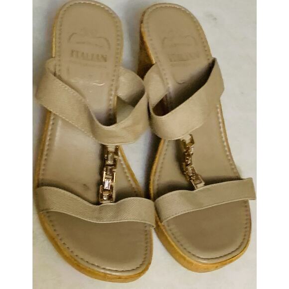 Italian Shoemakers Wedge Sandals Beige With Stone Accents Size 8.5 - Picture 1 of 6